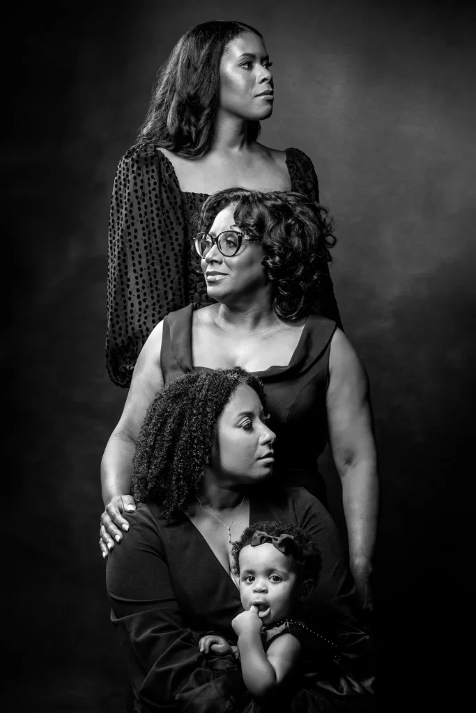 Multi generational family portrait taken at Richard Hill Studio East Dallas
